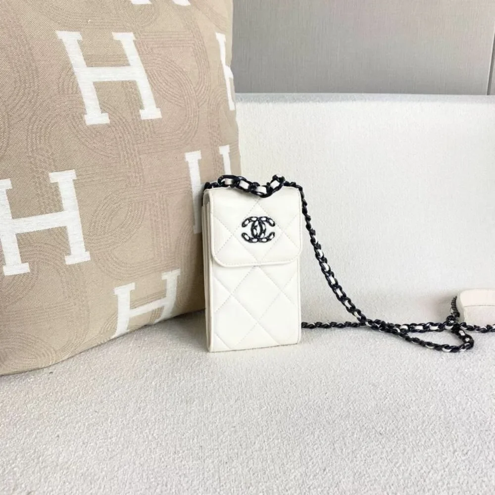 Chanel Women Pre-Loved Bag Very Good Condition